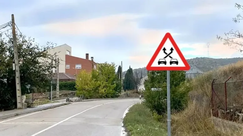 Trafik Levhası Yeni