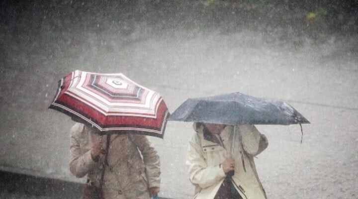 Hataylılar Dikkat: Sıcak Hava Yerini Yağmura Bırakıyor!