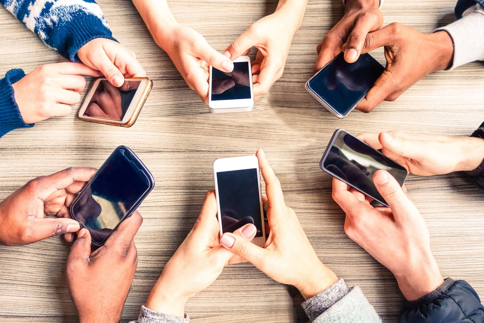 Aile'den 'Sosyal Medya' Ayarı! Niyetimiz Zararlı Içeriklerden Korumak