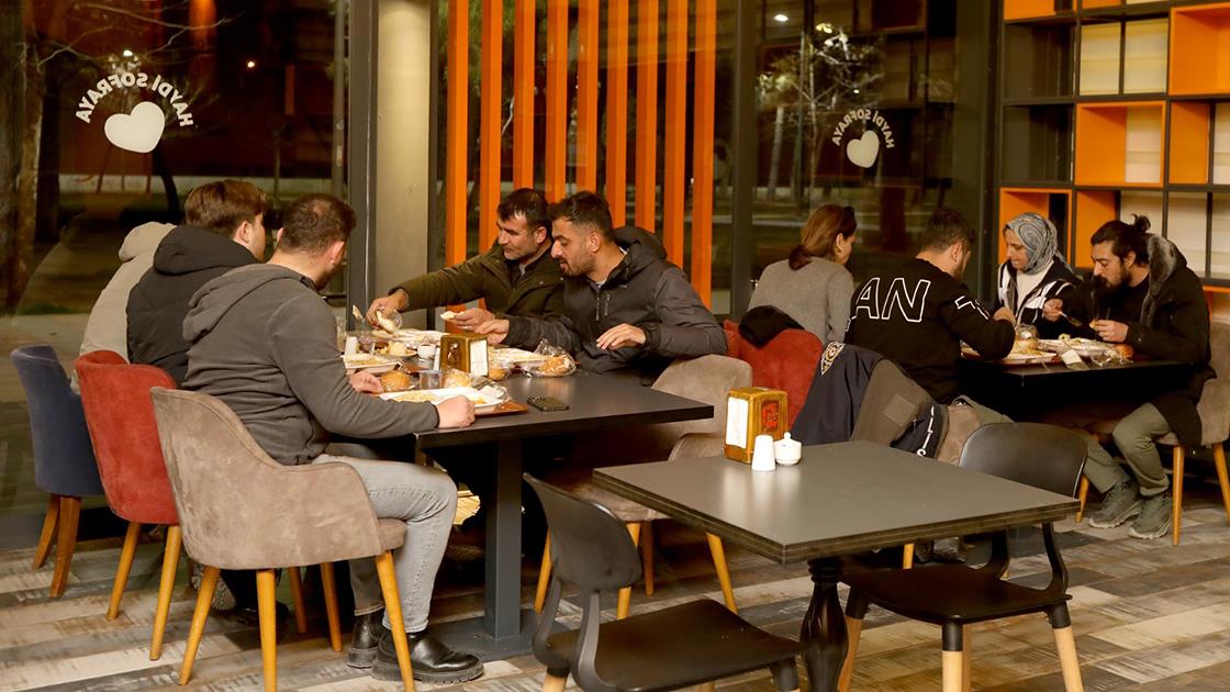 Bu Restoranın Iftar Menüsü 40 Tl