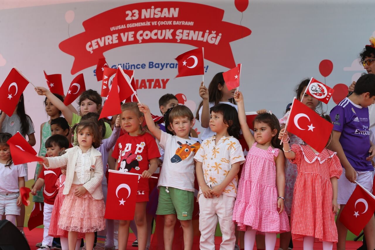 Çevre, Şehircilik Ve İklim Değişikliği Bakanlığı, Hatay'da 23 Nisan Şenliği Düzenledi