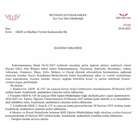 Hatay'da Depremzedelere Konteynerden Resmî Tahliye Emri 11-1