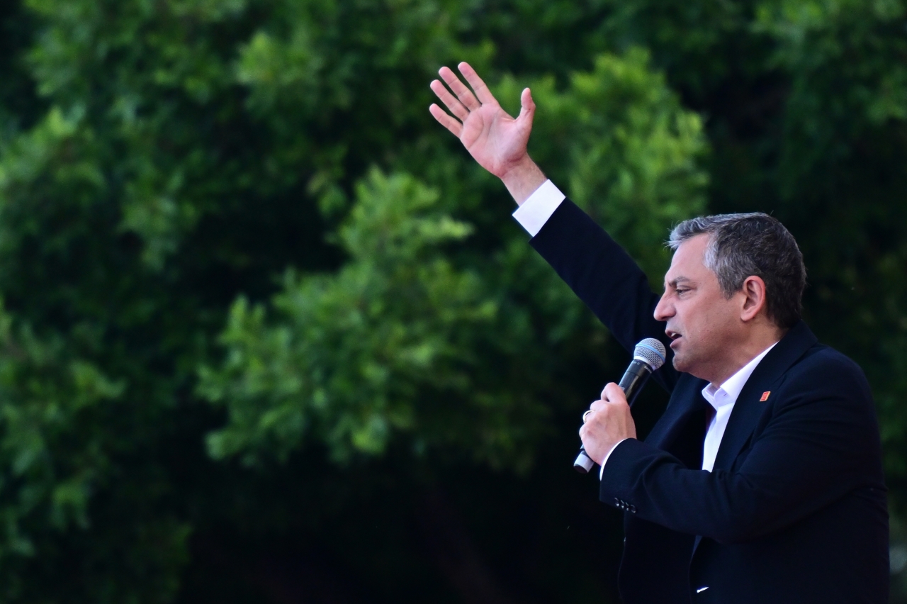 Chp Genel Başkanı Özel, Partisinin Antalya Mitinginde Konuştu: