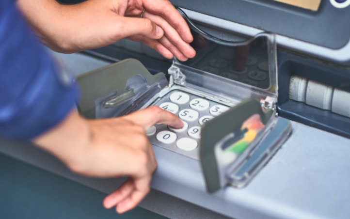 Iran Bankacilik Krizi Bank Sepah.jpg