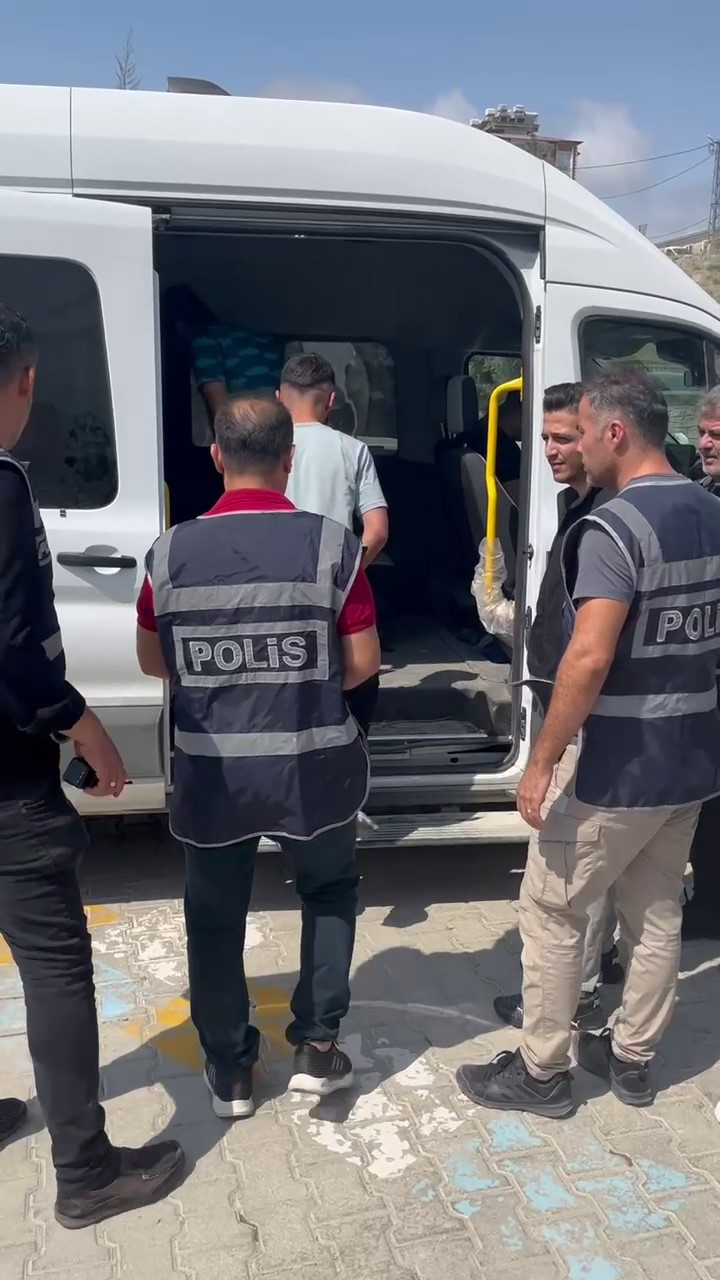 492 Televizyonla Büyük Vurgun Planı (2)