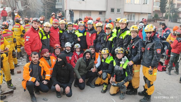 Akut Deprem3