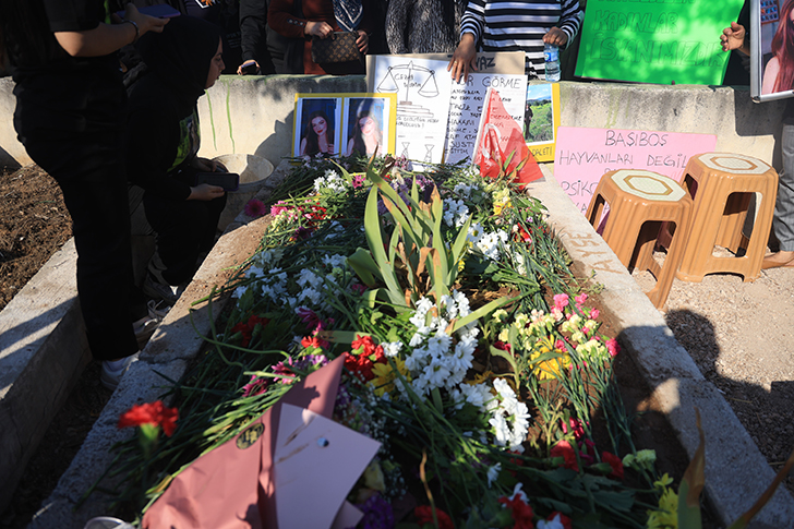 Ayşe Yürüyüş (1)