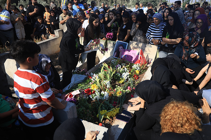 Ayşe Yürüyüş (4)