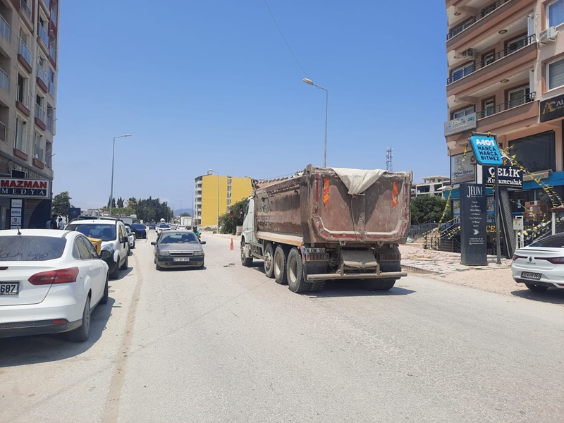 Defne Kamyon (2)