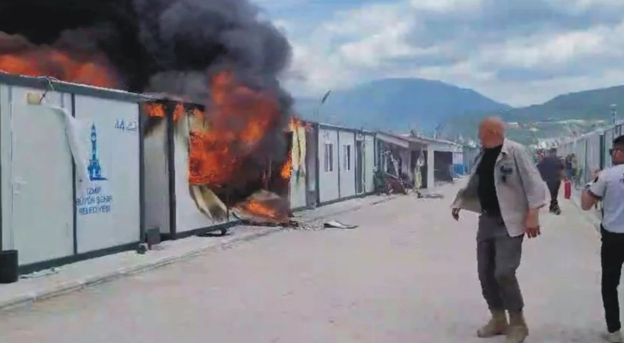 Hatay Konteyner Kent Yangin Uyarisi (2)