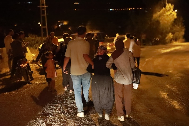 Hatay Yangın Tahliye (2)