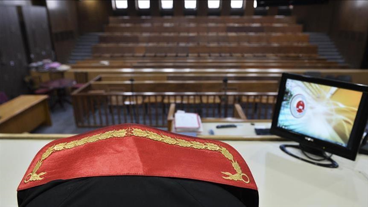 İzmir'de 3 Kişiyi Öldüren Sanık Hakkında 3'Er Kez Müebbet Hapis Istemi