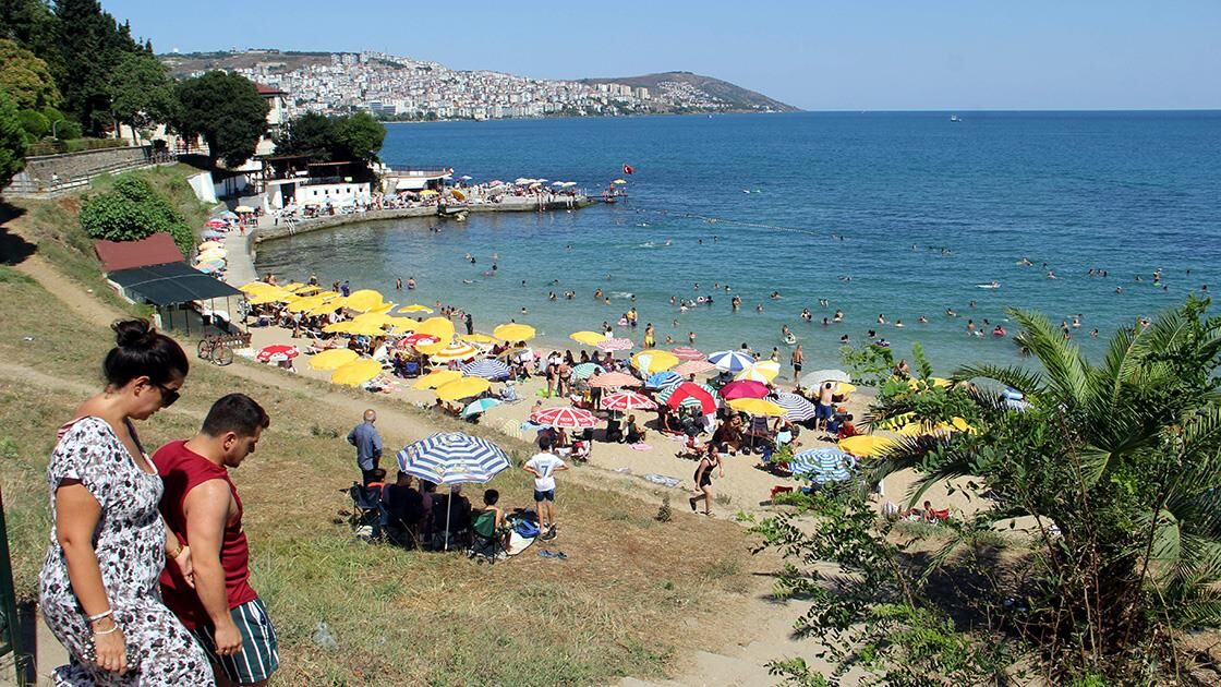 Mutlu Insanların Kenti Sinop Deniziyle Tatilcileri De Mutlu Ediyor
