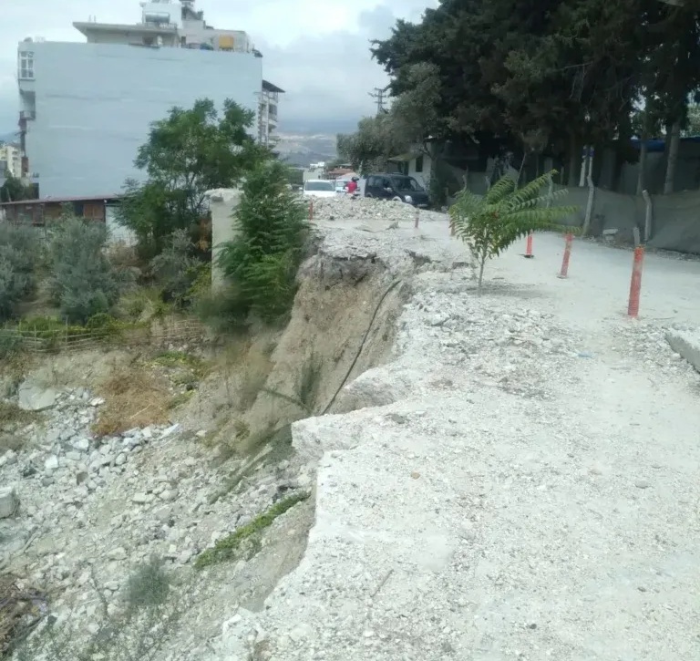 Çöken Yol (1)-1