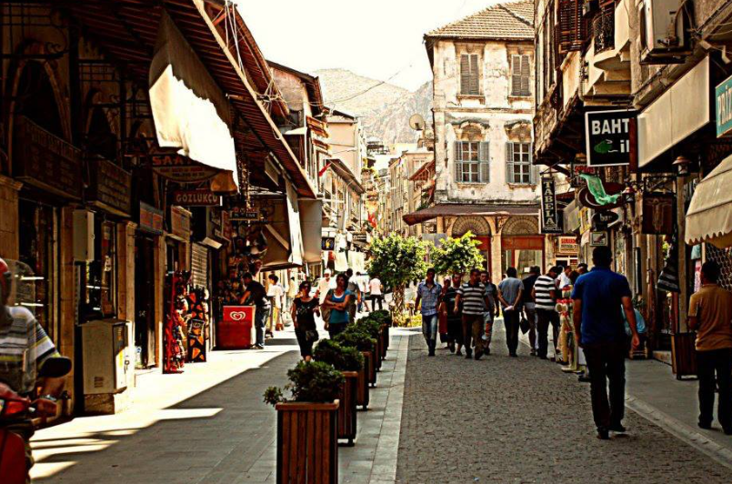 Saray Caddesi (1)