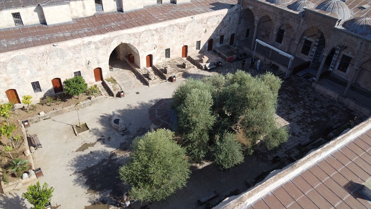 A A 20251015 39417256 39417247 T A R I H I C A M I N I N A V L U S U N D A K I 1358 Y A S I N D A K I Z E Y T I N A G A C I N D A H A S A T Z A M A N I