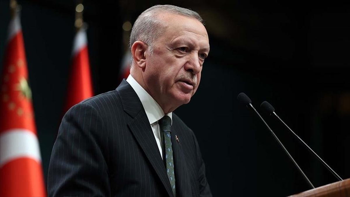 Cumhurbaşkanı Erdoğan'dan Sanatçı Niyazi Sayın Için Taziye Mesajı