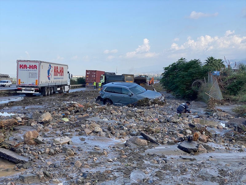 Hatay Ulaşım Yağmur (2)