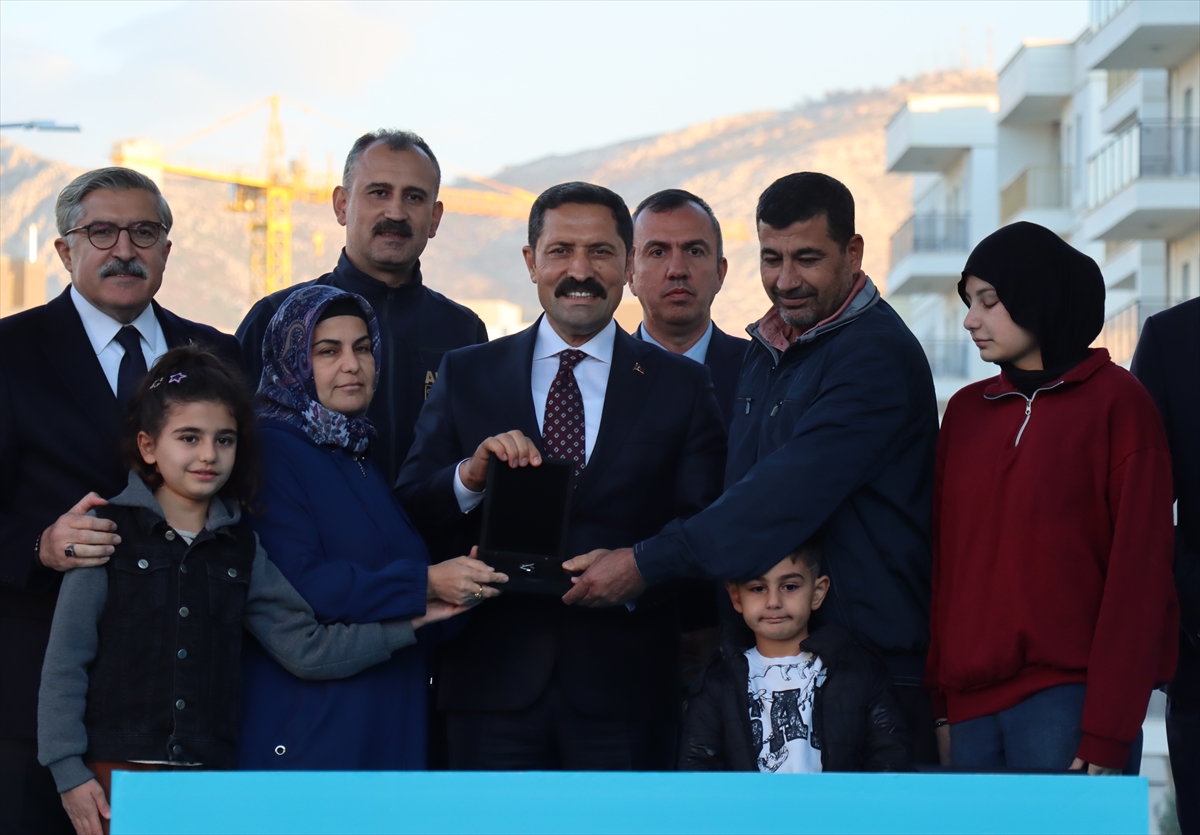 Hatay Valisi Masatlı, Kentteki Konut Ve Iş Yeri Çalışmalarını Değerlendirdi:
