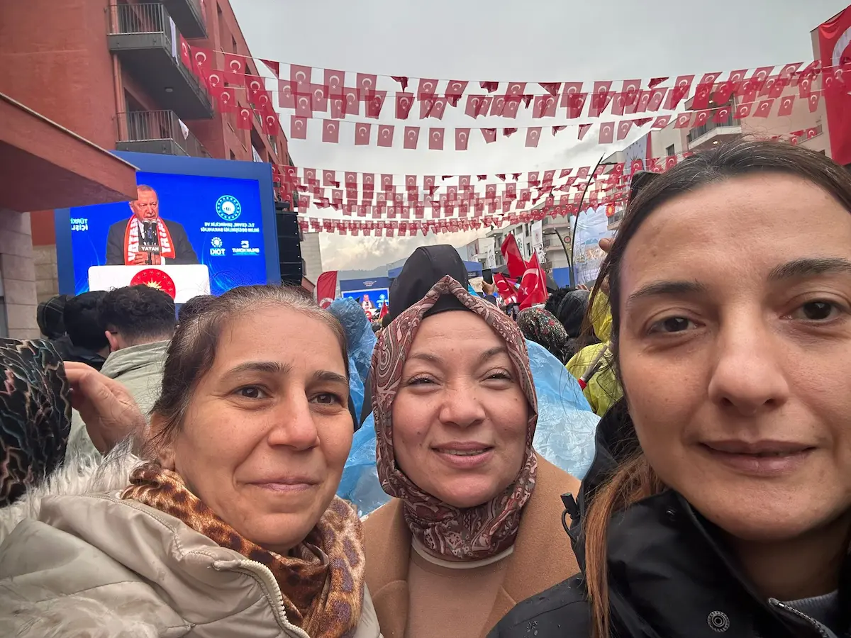 Bd62D963 4D72 48E4 B996 0Bfca2343090