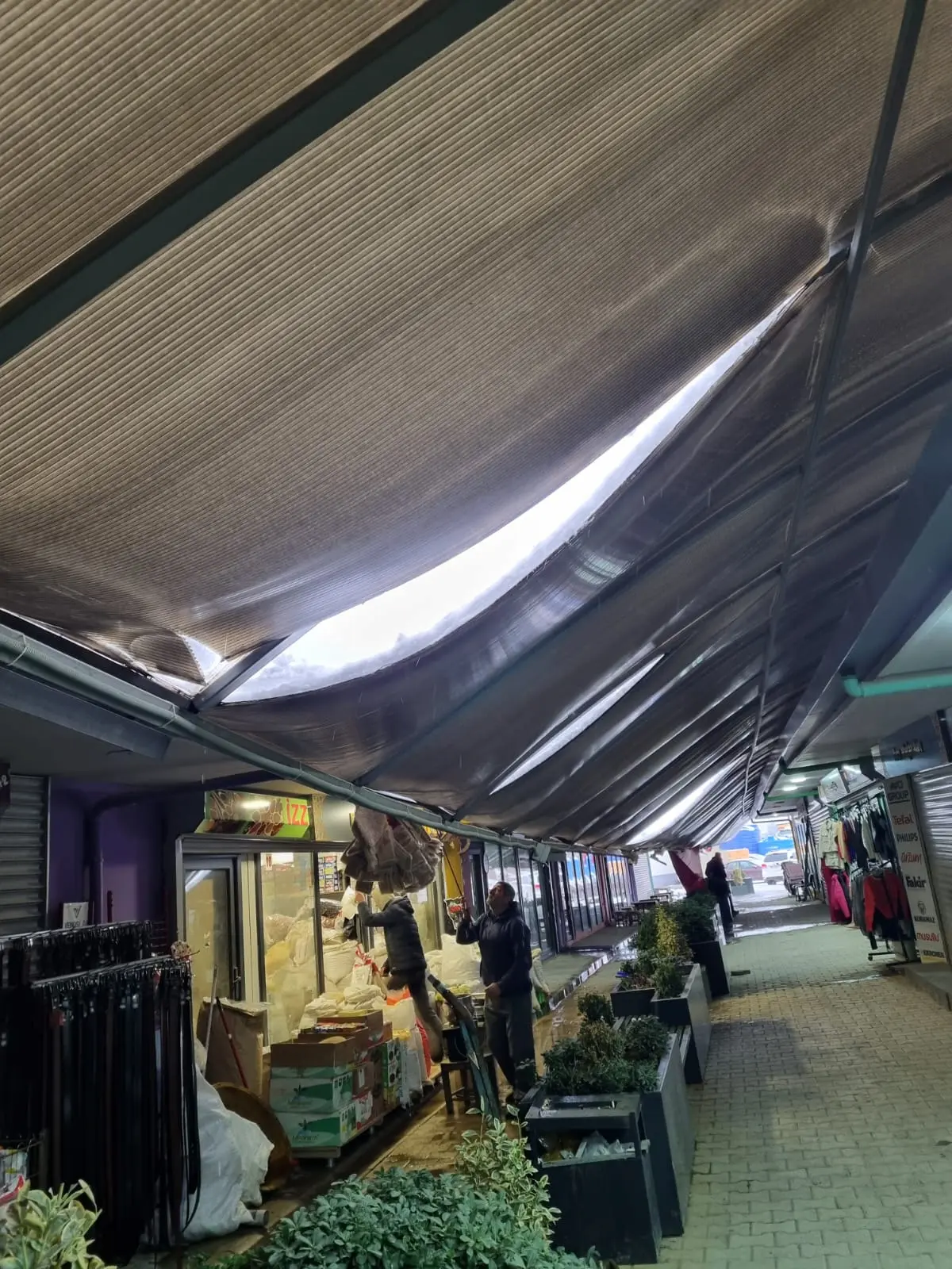 Çarşı Çatısı (1)