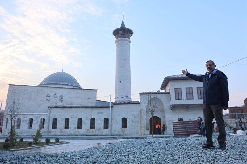 Habibi Neccar Cami (2)