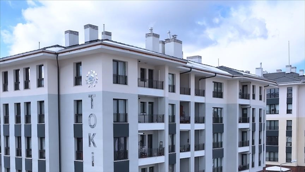 Toki̇, 37 Ildeki 252 Arsayı Açık Artırmayla Satacak