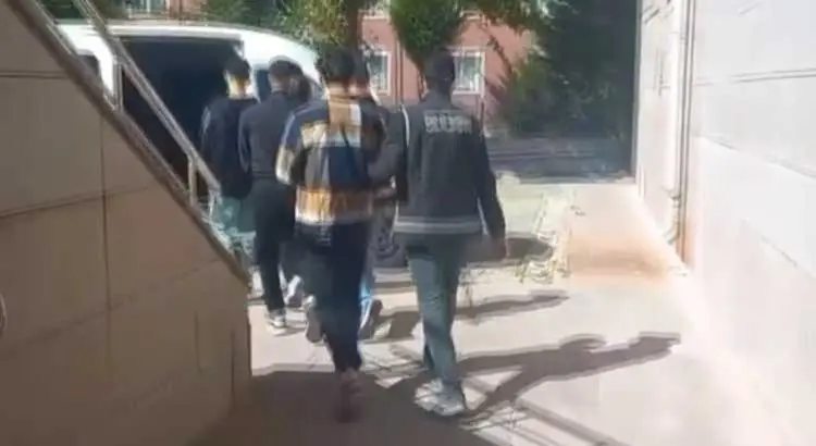 Dolandırıcılık (2)