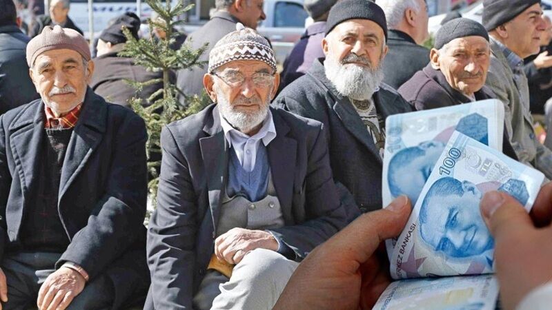 Emekli Bayram İkramiyesinde Masadaki Rakam Belirlendi!