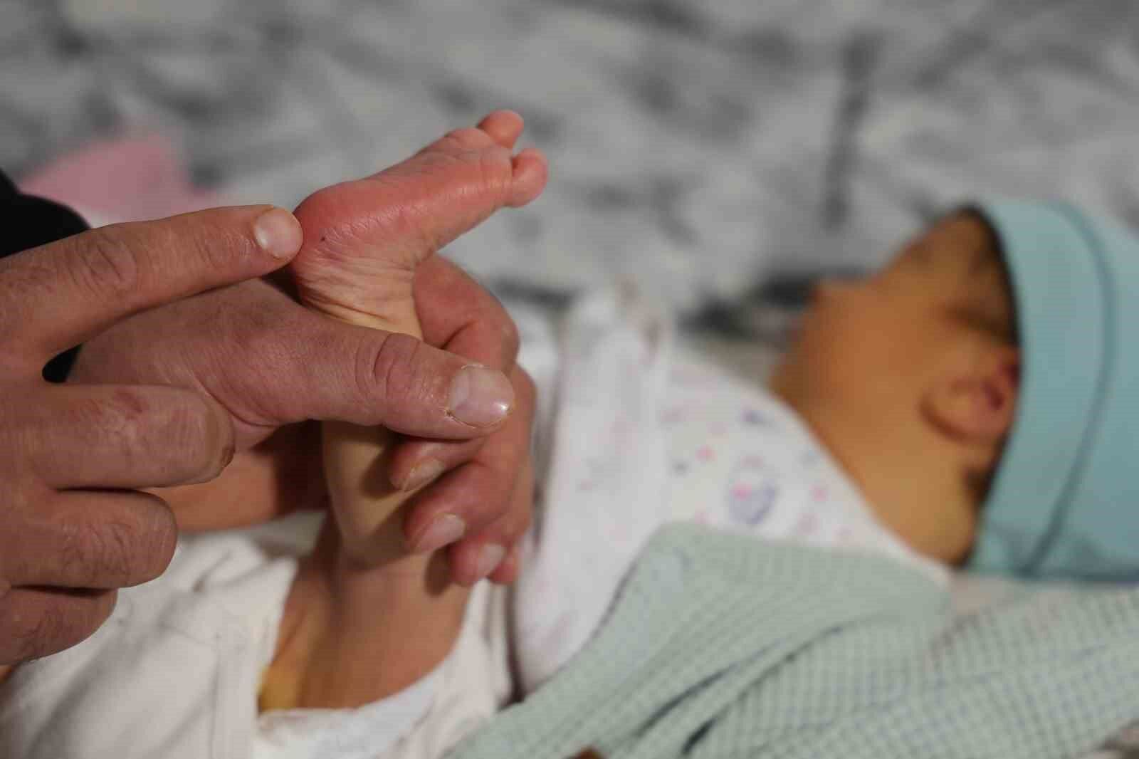 Topuk Kanı Çıkmazı: Bebeklerine Kayyum Atanması Endişesiyle Yaşıyorlar