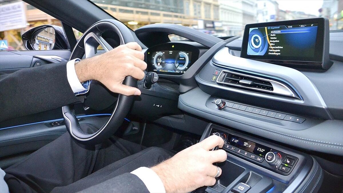 Bmw, Yangın Riski Nedeniyle Dünya Çapında Yüz Binlerce Aracı Geri Çağıracak