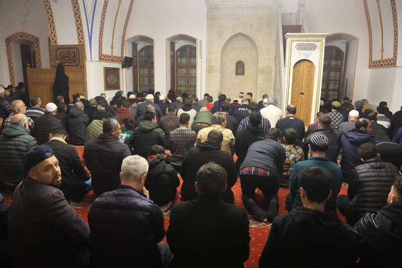 Habibi Necar Camii'nde Ilk Teravih Kılındı (2)