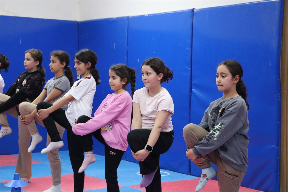 A A 20260301 40699306 40699304 D E P R E M Z E D E I L K O K U L O G R E N C I L E R I F A R K L I S P O R D A L L A R I Y L A T A N I S I Y O R