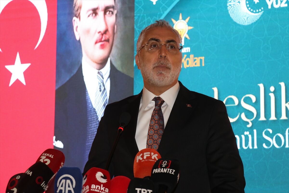 Çalışma Ve Sosyal Güvenlik Bakanı Işıkhan, Isparta'da Iftar Programında Konuştu: