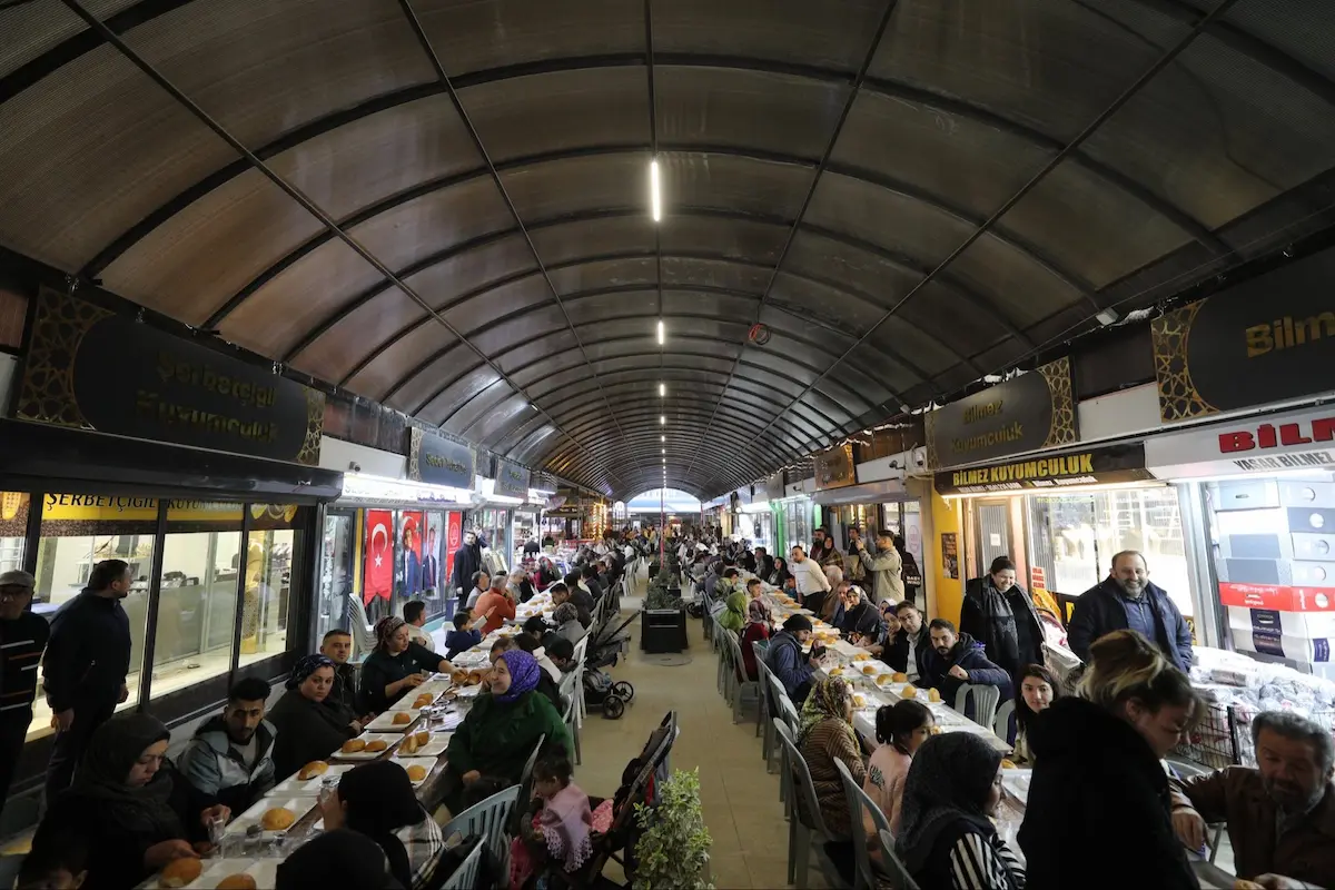 Tarihi Uzun Çarşı (2)