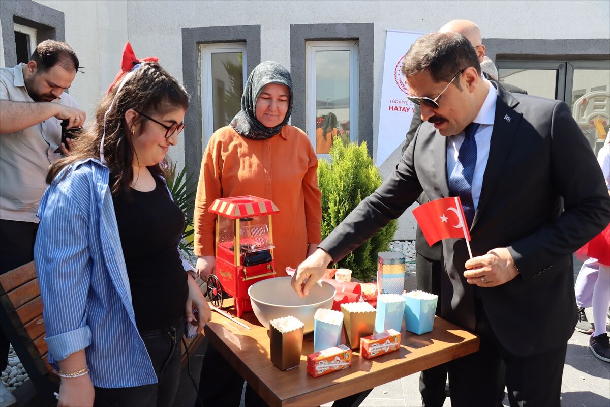 A A 20260422 41176852 41176845 H A T A Y D A E N G E L L I C O C U K L A R 23 N I S A N D O L A Y I S I Y L A C E S I T L I E T K I N L I K L E R L E B I R A R A Y A G E L D I