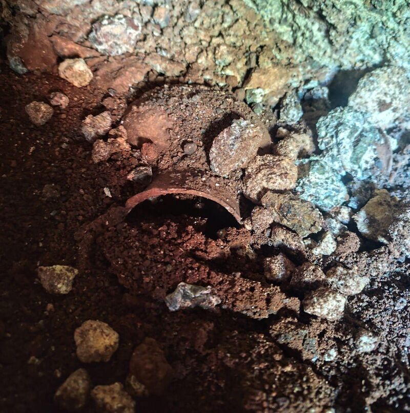 Hatay’da Kazı Sırasında Roma Dönemine Ait Kaya Mezarı Bulundu! (1)