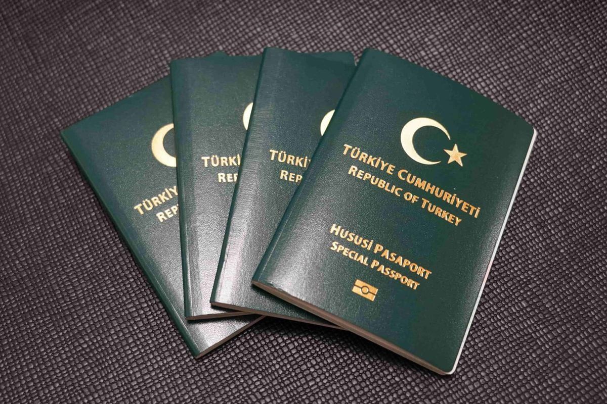 Öğretmenlere Yeşil Pasaport Verilecek Mi? Kanun Teklifi Sunuldu
