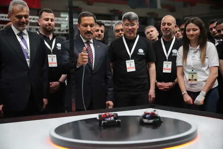Robot Yarışması (2)