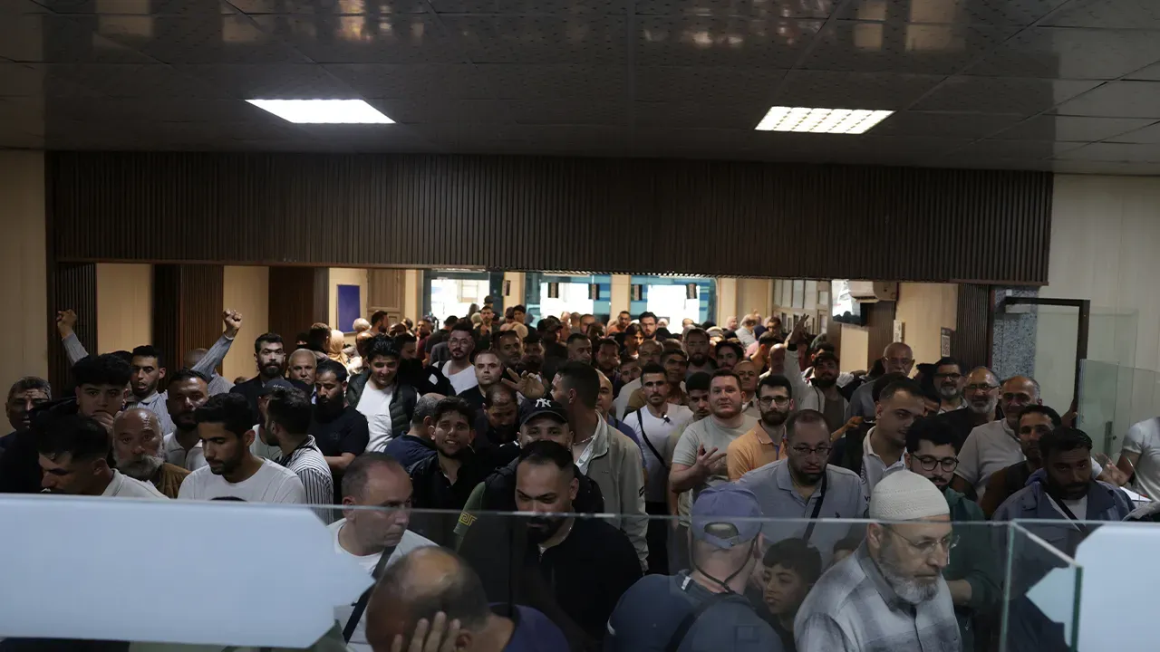 Sinirda Yogunluk Zirvede Bayram Ziyareti Diye Gidiyorlar Cogu Donmeyecek