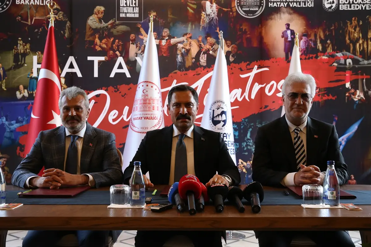 Ti̇yatro (3)-1