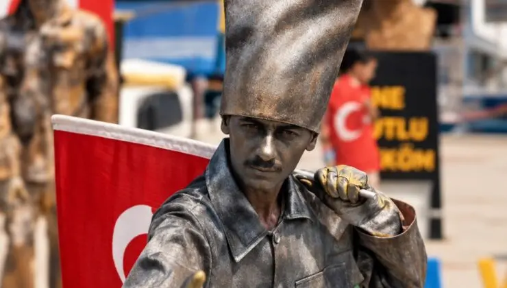 Canlı Heykel (1)