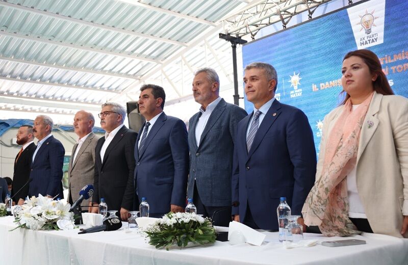 Ak Parti Hatay’da Gövde Gösterisi İkinci 25 Yıl Mesajı (2)