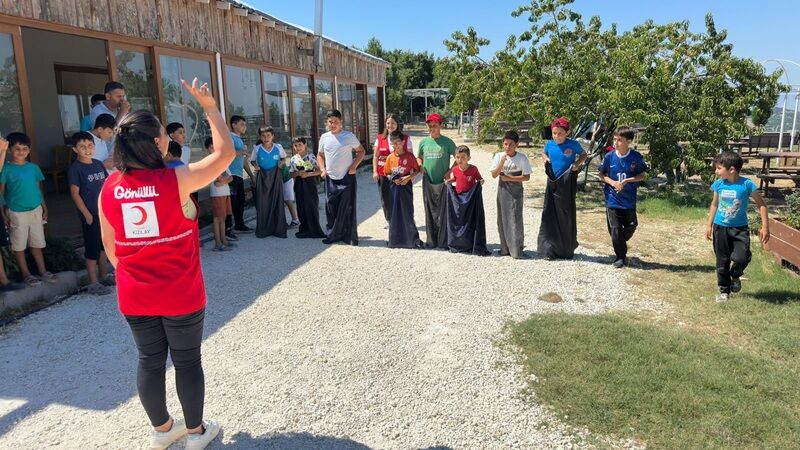 Genç Kızılay’dan Çocuklara Gönül Köprüsü