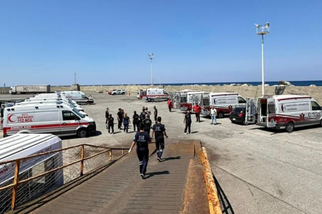 Girne Açıklarında Gemi Faciası Ölü Ve Kayıplar Var (2)