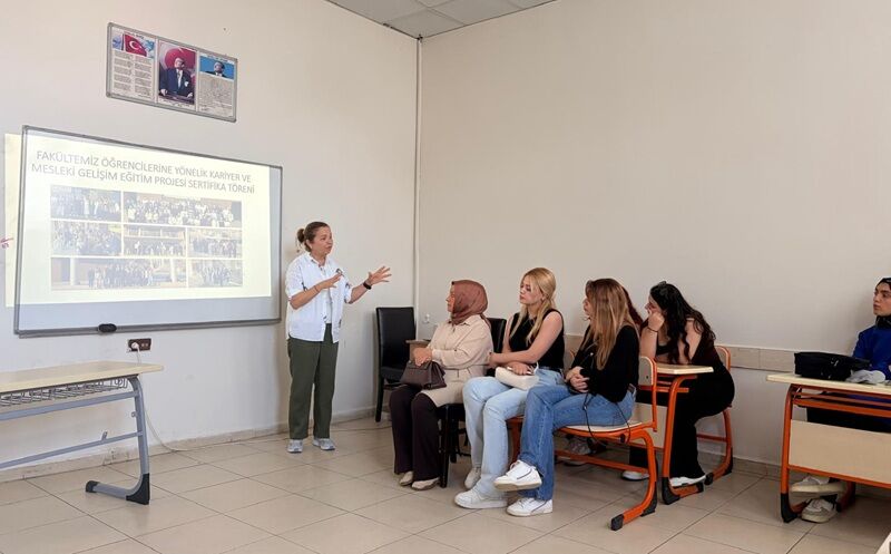 Hatay Mkü Mimarlık Fakültesi Aday Öğrencilerle Buluştu (1)
