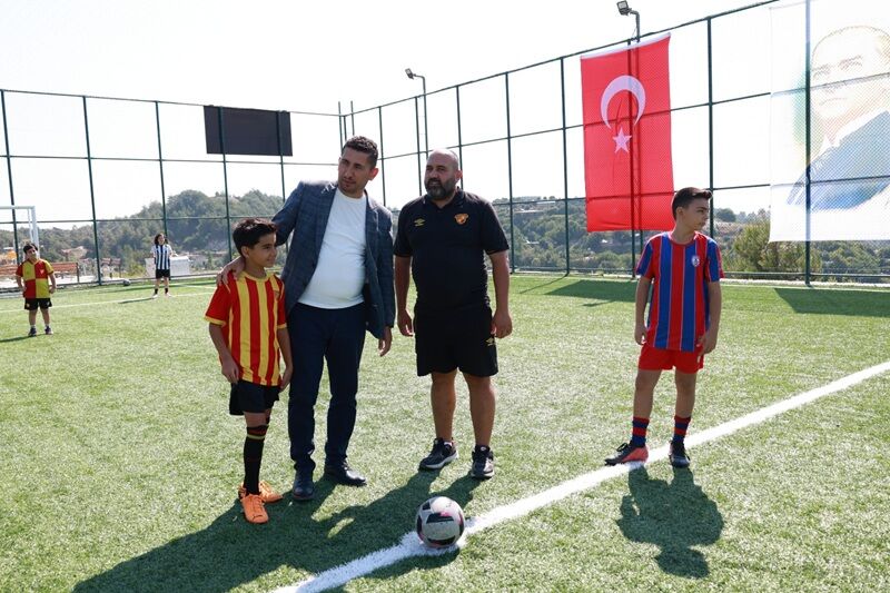 Hatay’da Hedefe Bir Adım Daha 40 Halı Sahanın 37’Si Tamamlandı! (2)