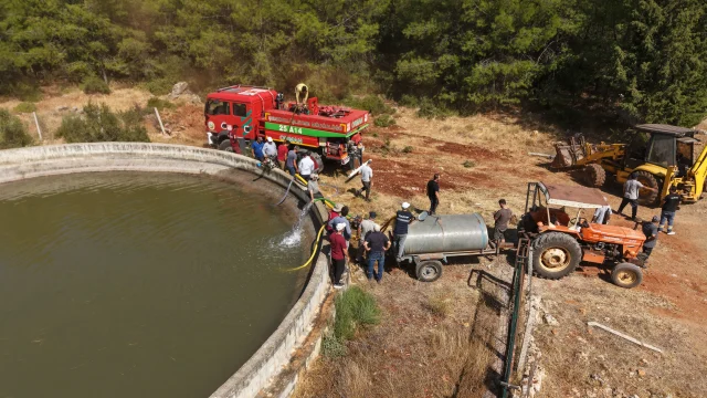 Antalya Ve Adana’da Yangın Alarmı Yüzlerce Ev Tahliye Edildi (2)