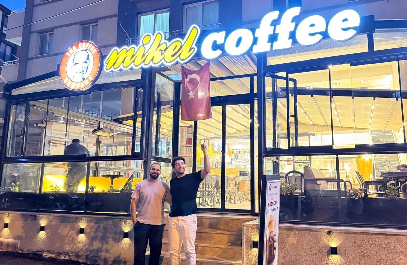 Mikel Colffee (4)