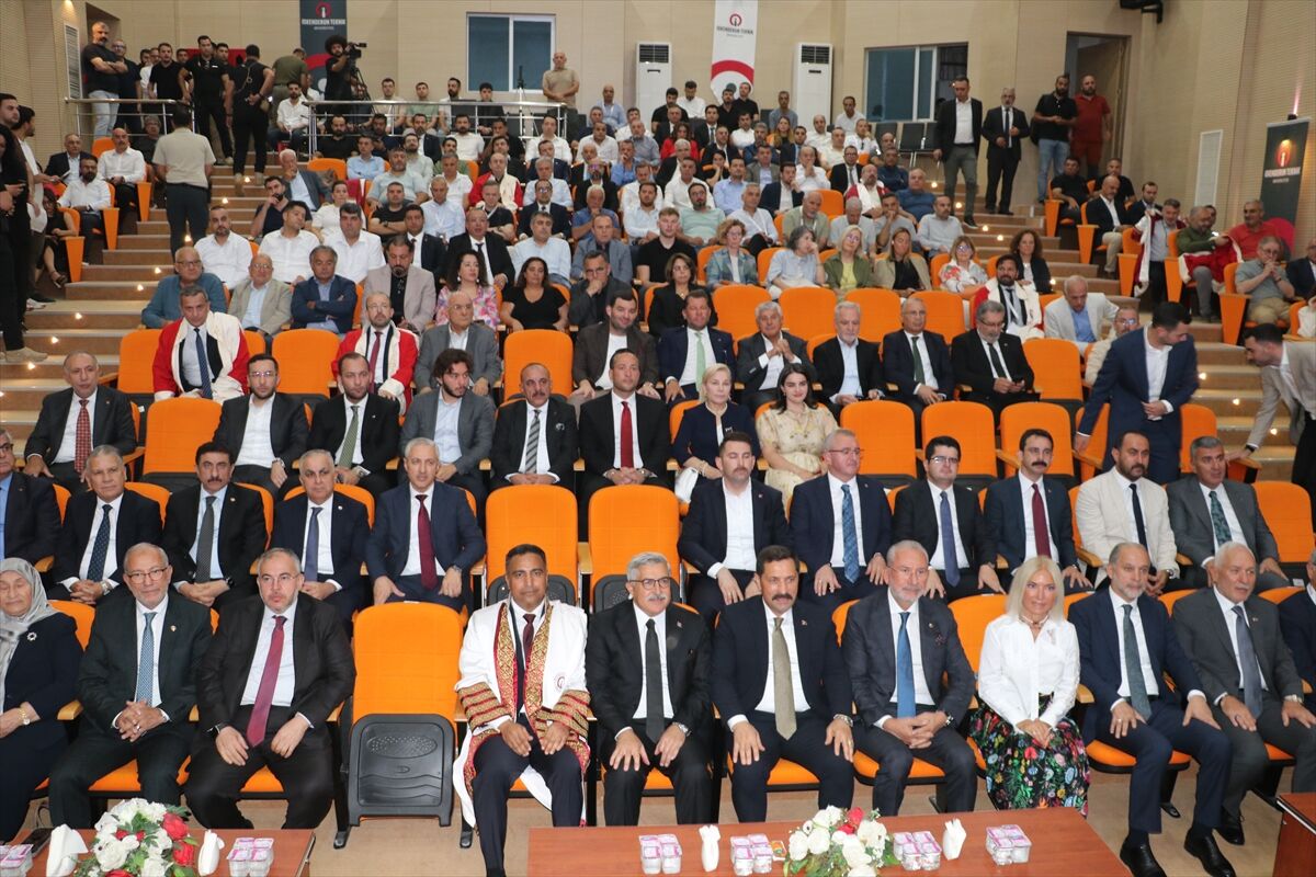Togg Yönetim Kurulu Başkanı Fuat Tosyalı'ya Fahri Doktora Ünvanı Verildi